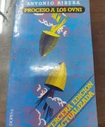 Portada del libro Proceso a los OVNIs, de Antonio Ribera.